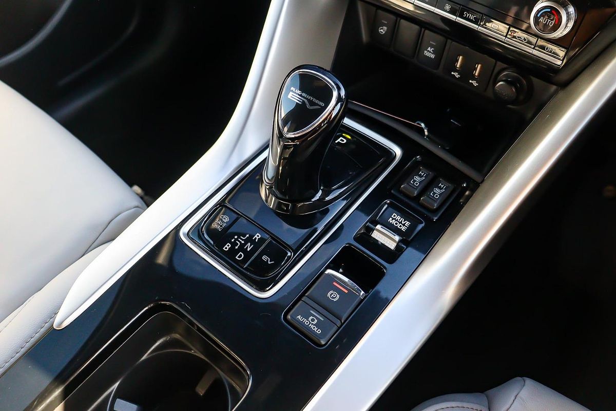 2023 Mitsubishi Eclipse Cross Exceed YB