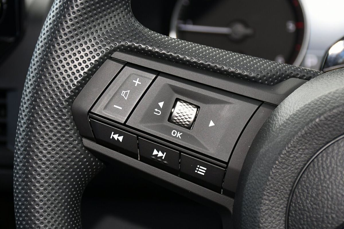 2025 Mitsubishi Triton GLX MV 4X4