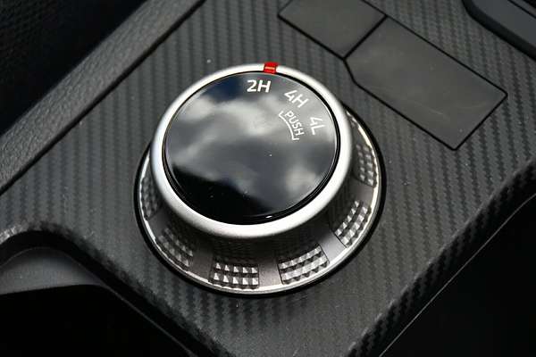 2025 Mitsubishi Triton GLX MV 4X4