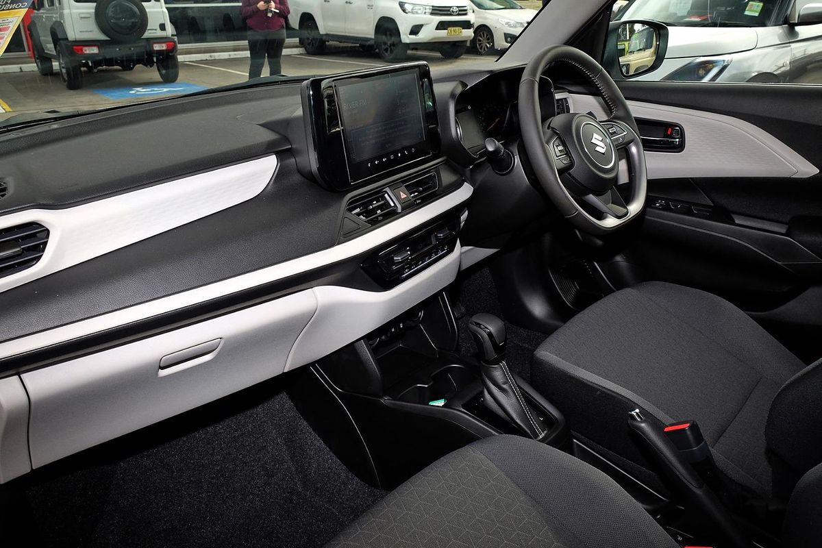 2024 Suzuki Swift Hybrid Plus UZ