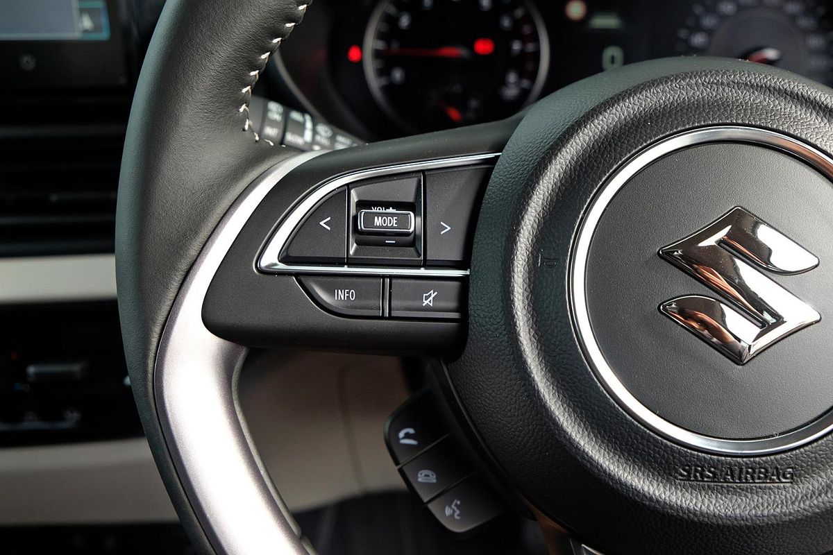 2024 Suzuki Swift Hybrid Plus UZ