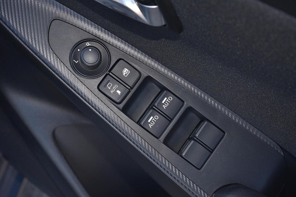 2025 Mazda 2 G15 Evolve DJ Series