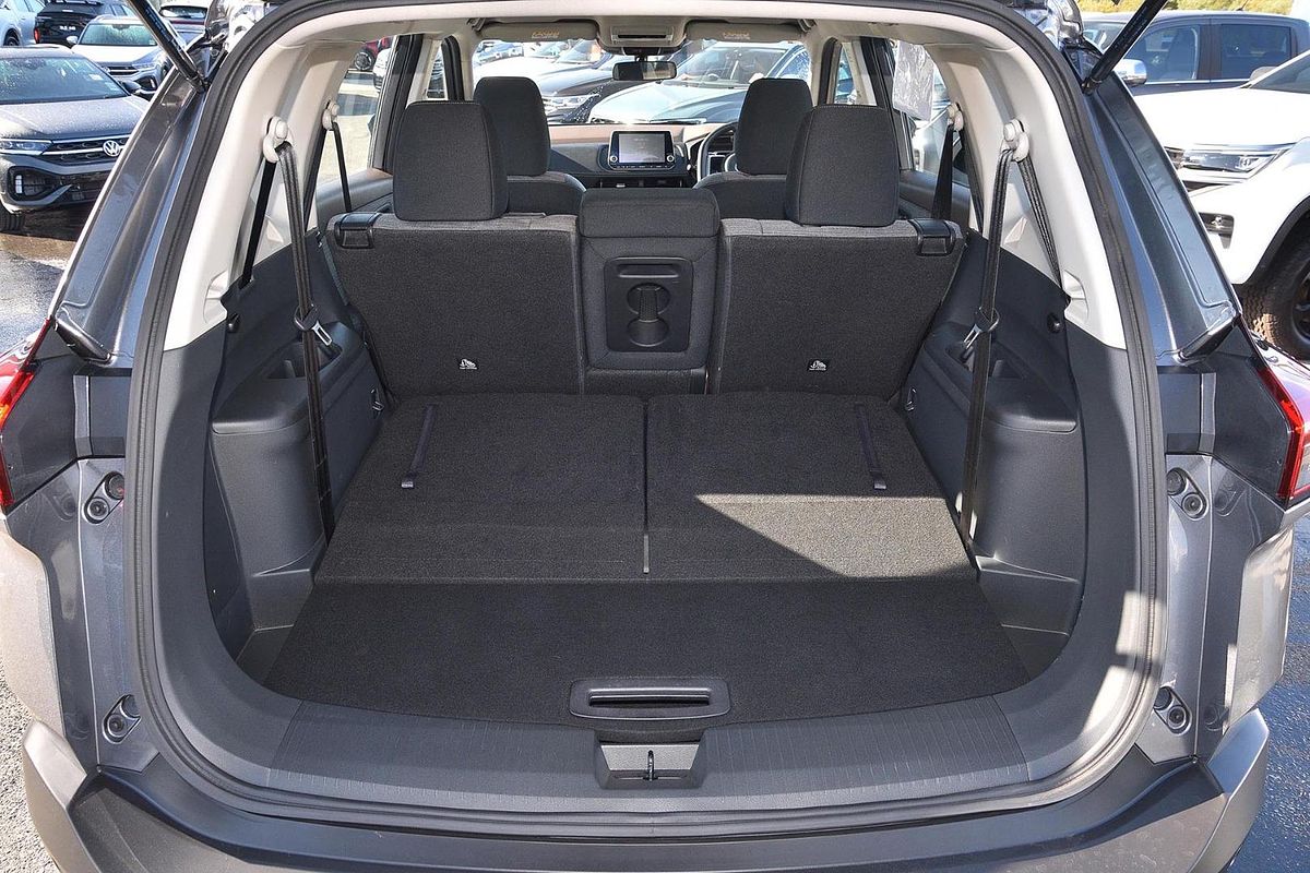 2024 Nissan X-TRAIL ST T33