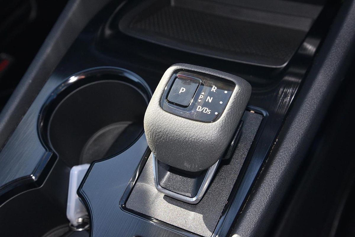 2024 Nissan X-TRAIL ST T33