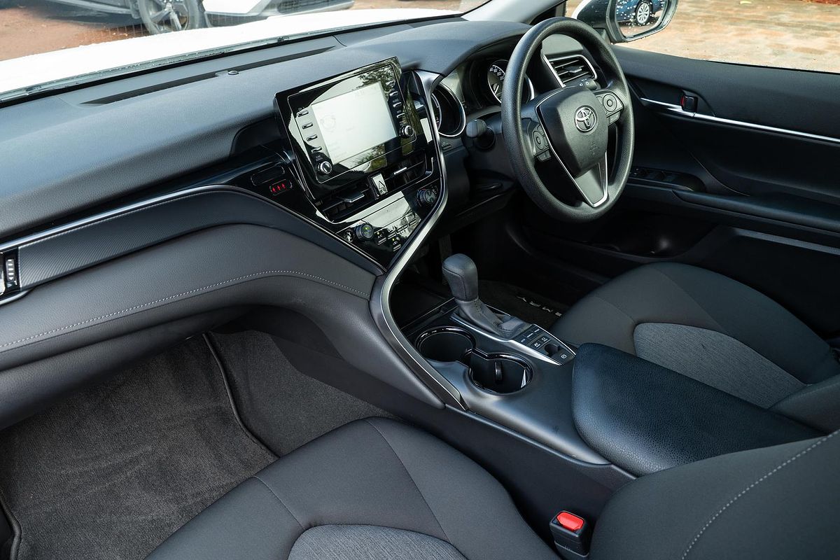 2024 Toyota Camry Ascent AXVH70R