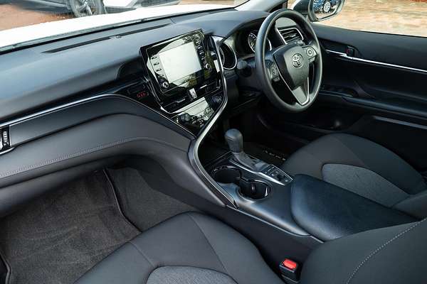 2024 Toyota Camry Ascent AXVH70R