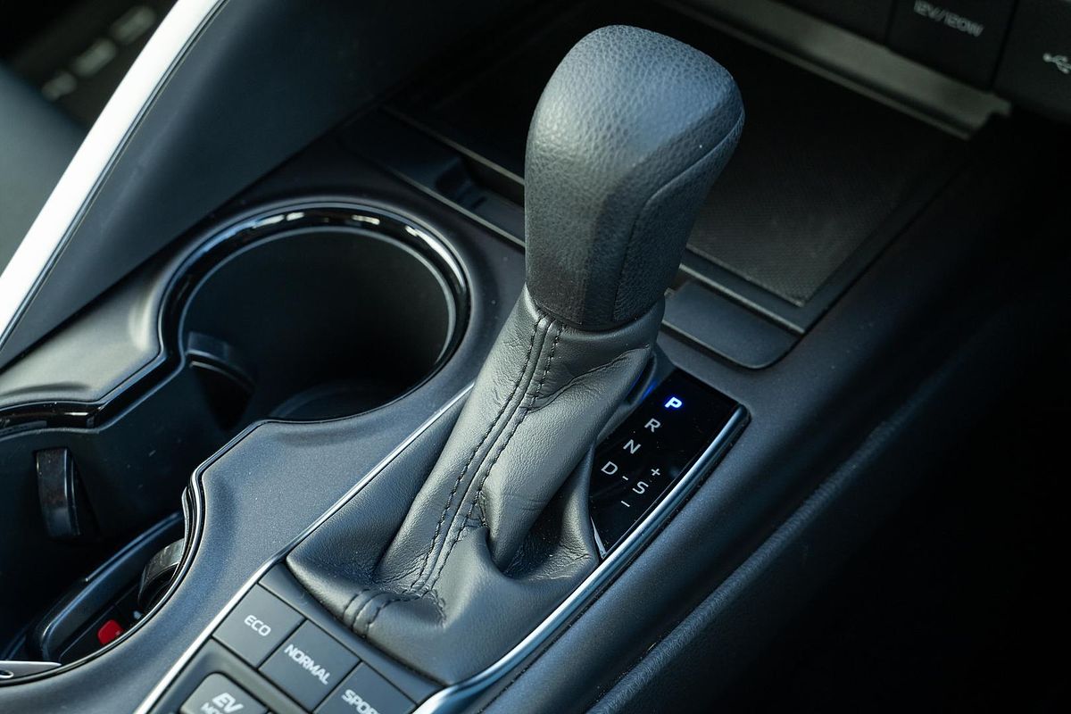 2024 Toyota Camry Ascent AXVH70R
