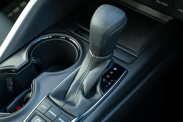 2024 Toyota Camry Ascent AXVH70R
