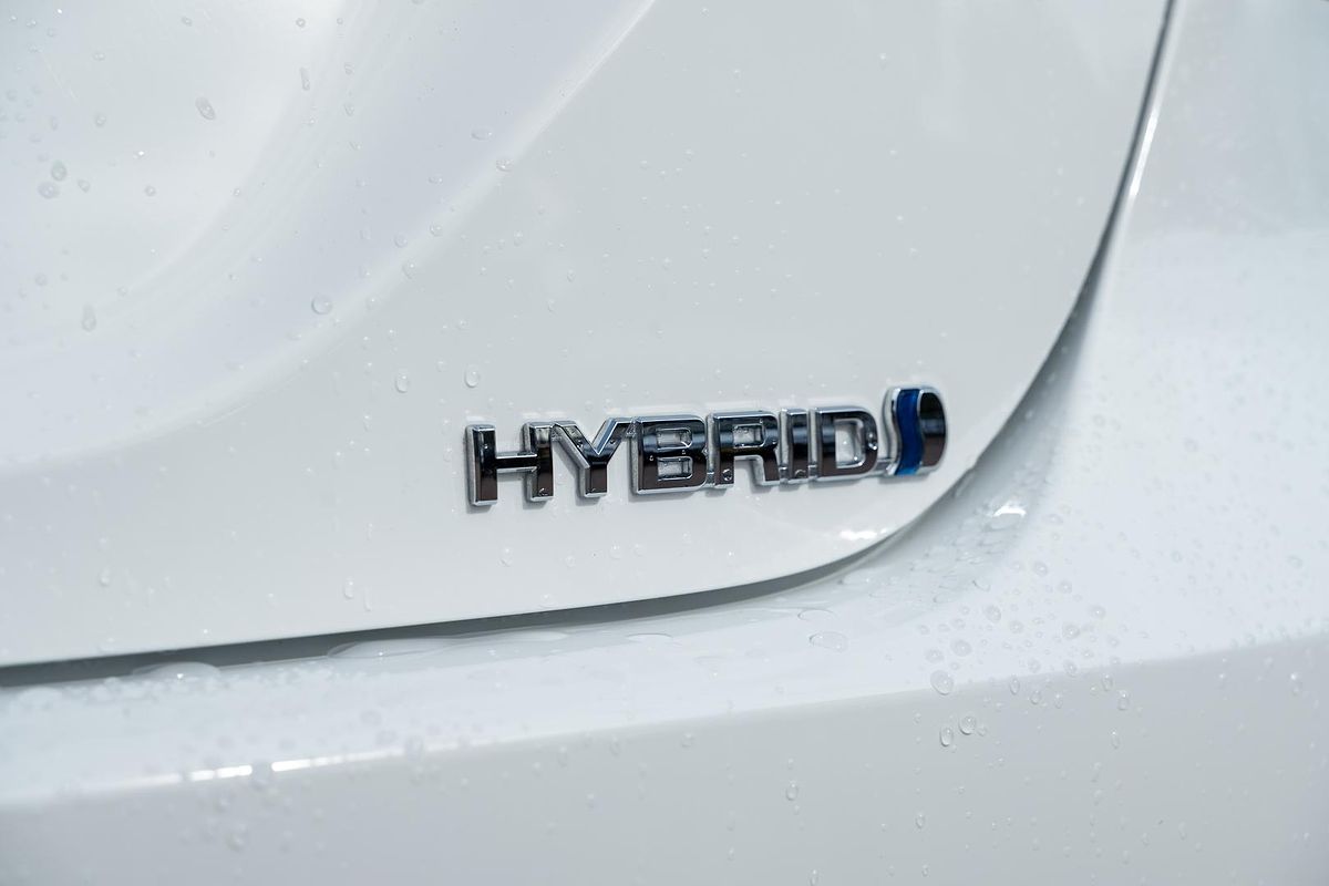 2024 Toyota Camry Ascent AXVH70R