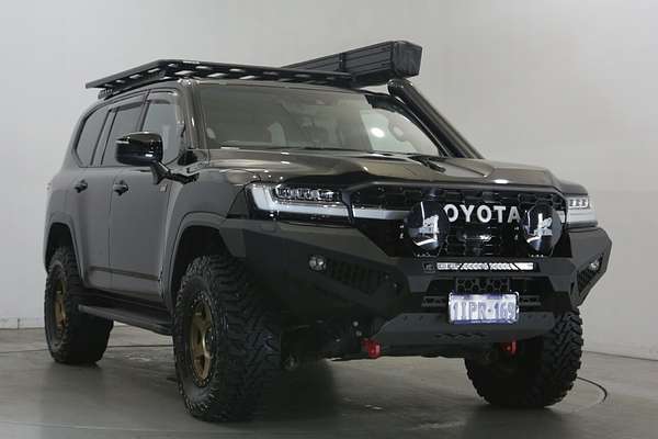 2022 Toyota Landcruiser GR Sport FJA300R