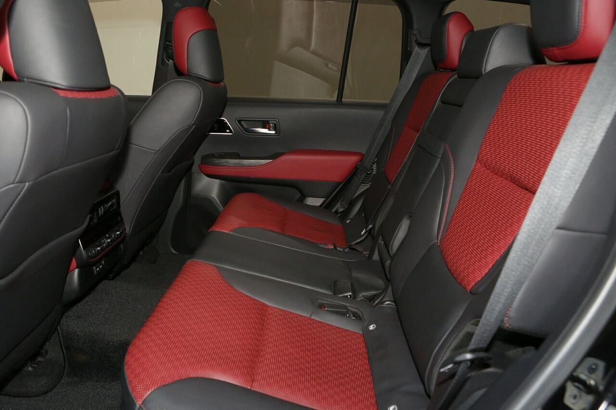 2022 Toyota Landcruiser GR Sport FJA300R