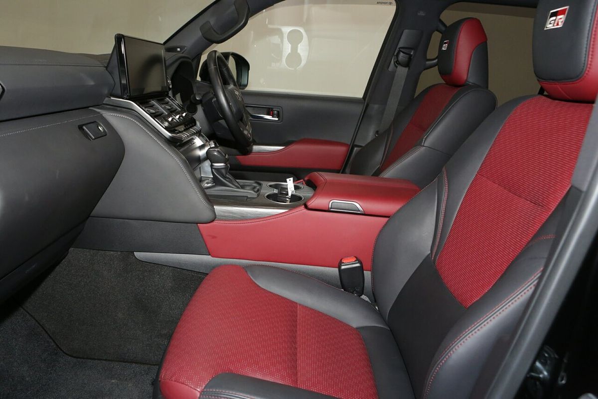 2022 Toyota Landcruiser GR Sport FJA300R