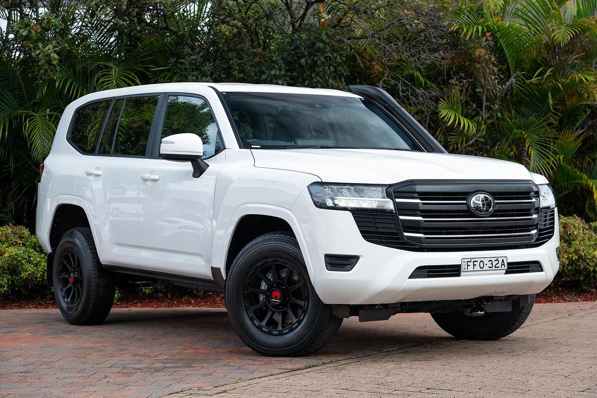 2023 Toyota Landcruiser GX FJA300R