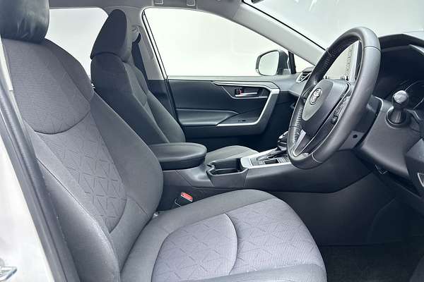 2021 Toyota RAV4 GXL AXAH52R