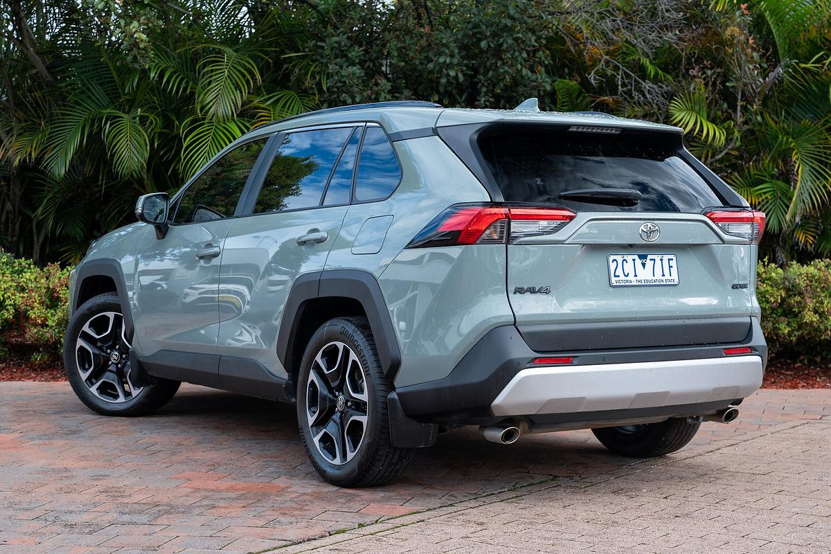2020 Toyota RAV4 Edge AXAA54R