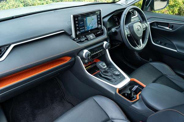 2020 Toyota RAV4 Edge AXAA54R