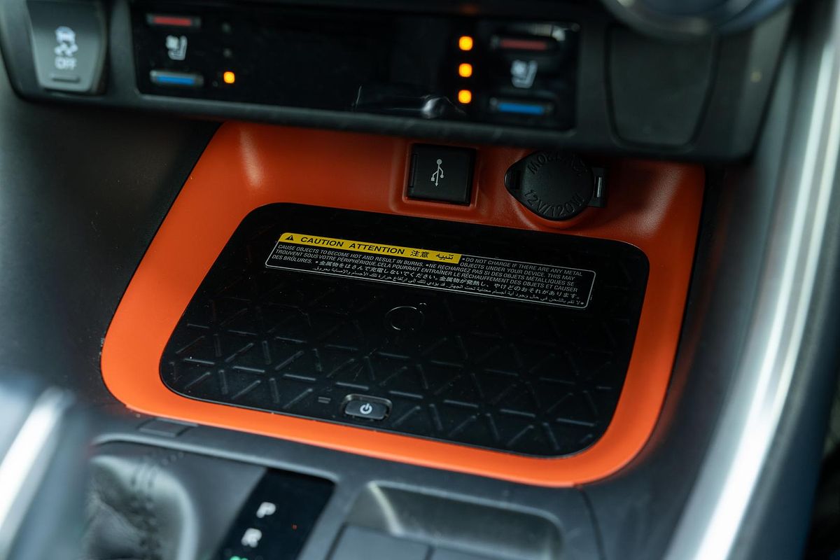 2020 Toyota RAV4 Edge AXAA54R