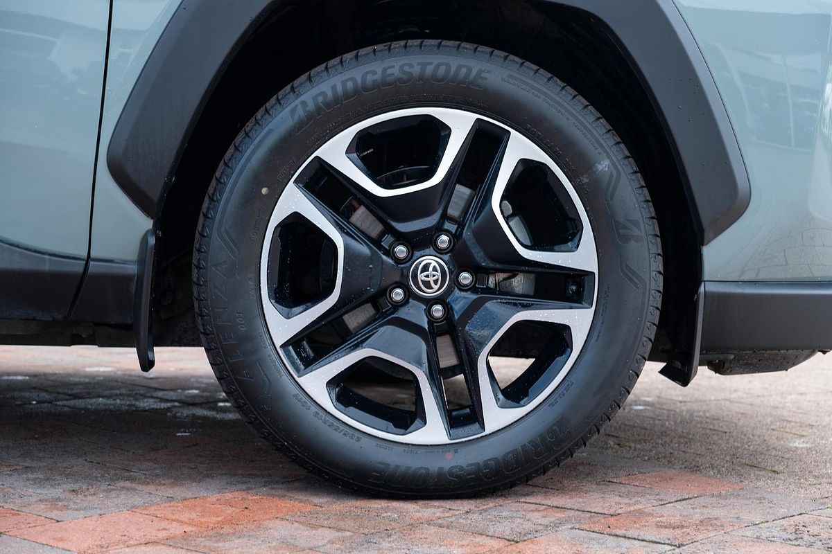 2020 Toyota RAV4 Edge AXAA54R