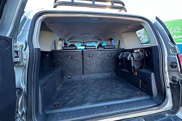 2011 Toyota FJ Cruiser  GSJ15R