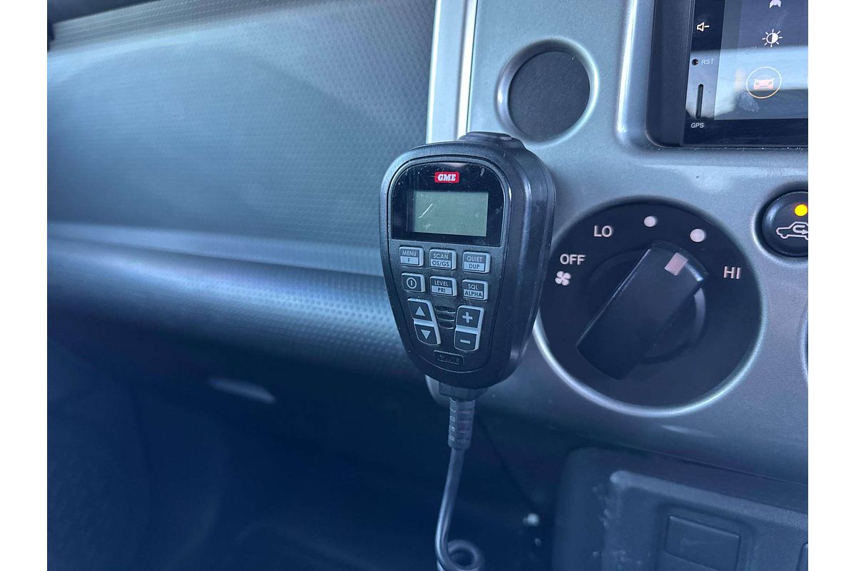 2011 Toyota FJ Cruiser  GSJ15R