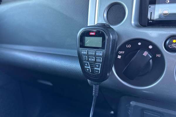 2011 Toyota FJ Cruiser  GSJ15R