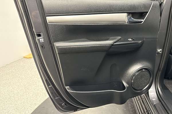 2023 Toyota Hilux SR5 GUN126R 4X4
