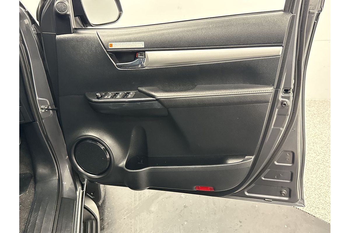 2023 Toyota Hilux SR5 GUN126R 4X4