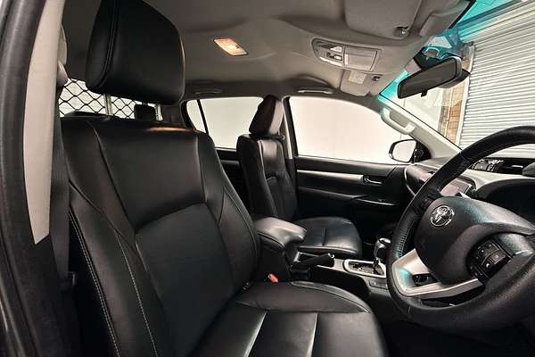 2023 Toyota Hilux SR5 GUN126R 4X4
