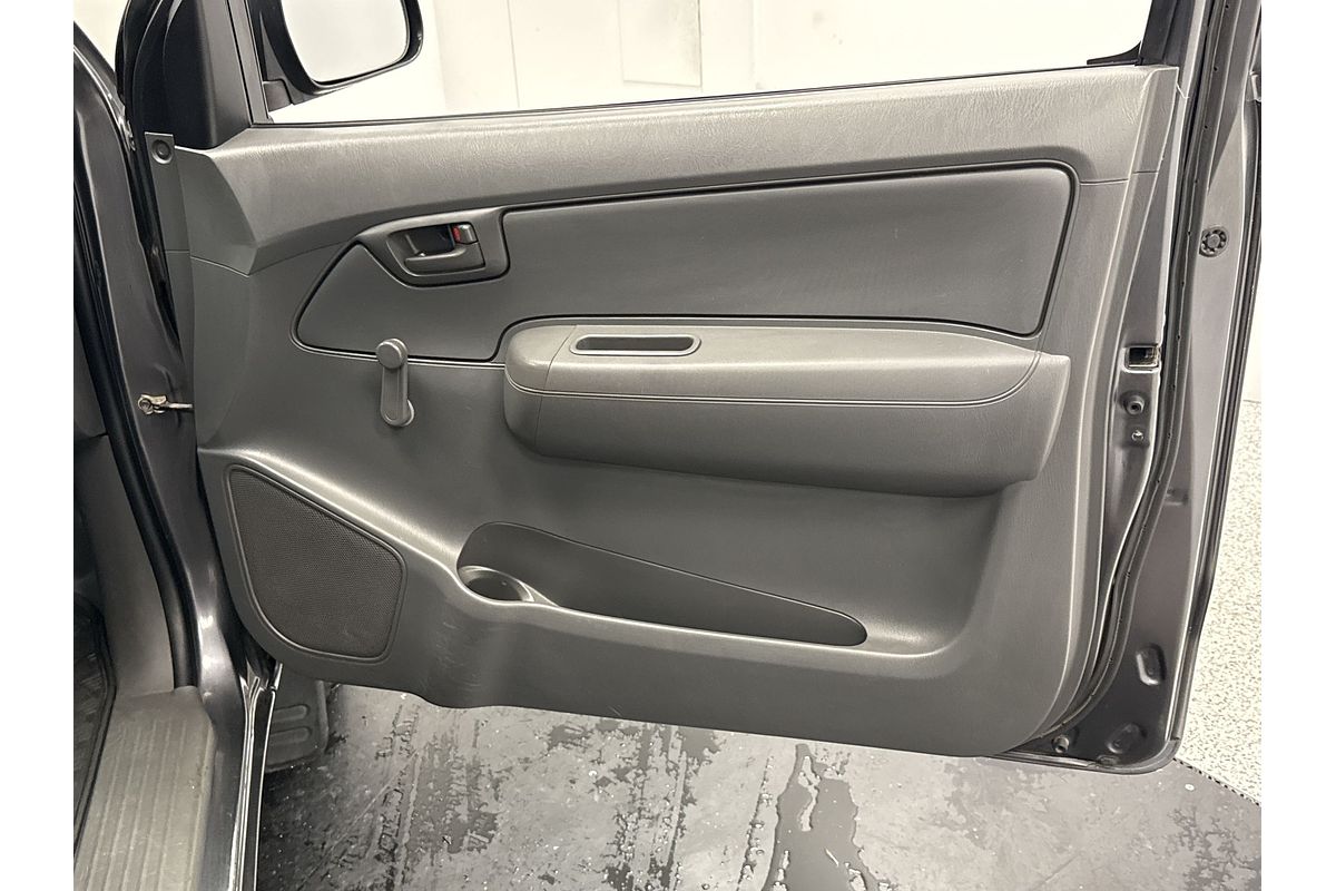 2015 Toyota Hilux Workmate TGN16R Rear Wheel Drive
