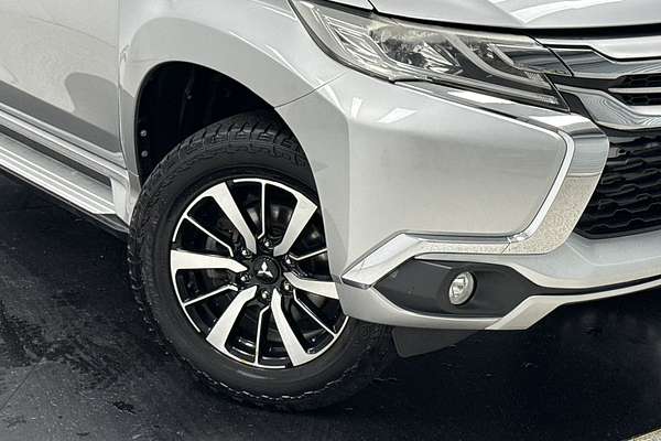 2016 Mitsubishi Pajero Sport GLX QE