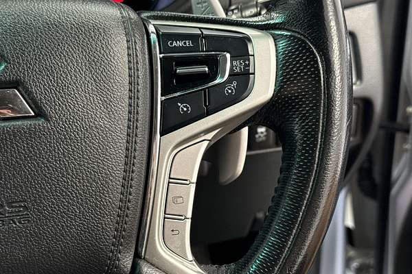 2016 Mitsubishi Pajero Sport GLX QE