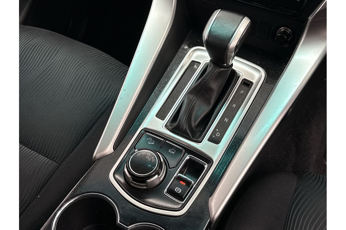 2016 Mitsubishi Pajero Sport GLX QE