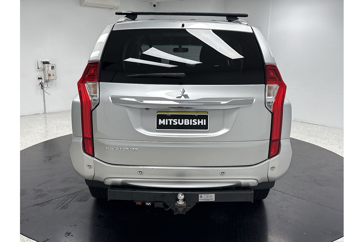 2016 Mitsubishi Pajero Sport GLX QE