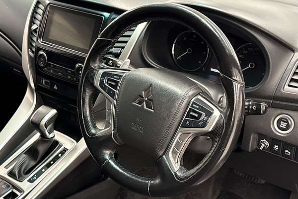 2016 Mitsubishi Pajero Sport GLX QE