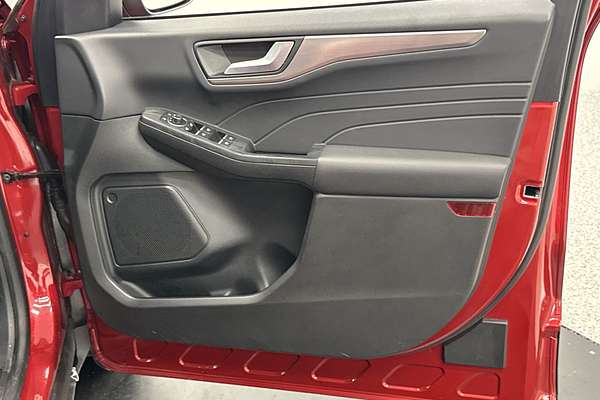 2022 Ford Escape ZH