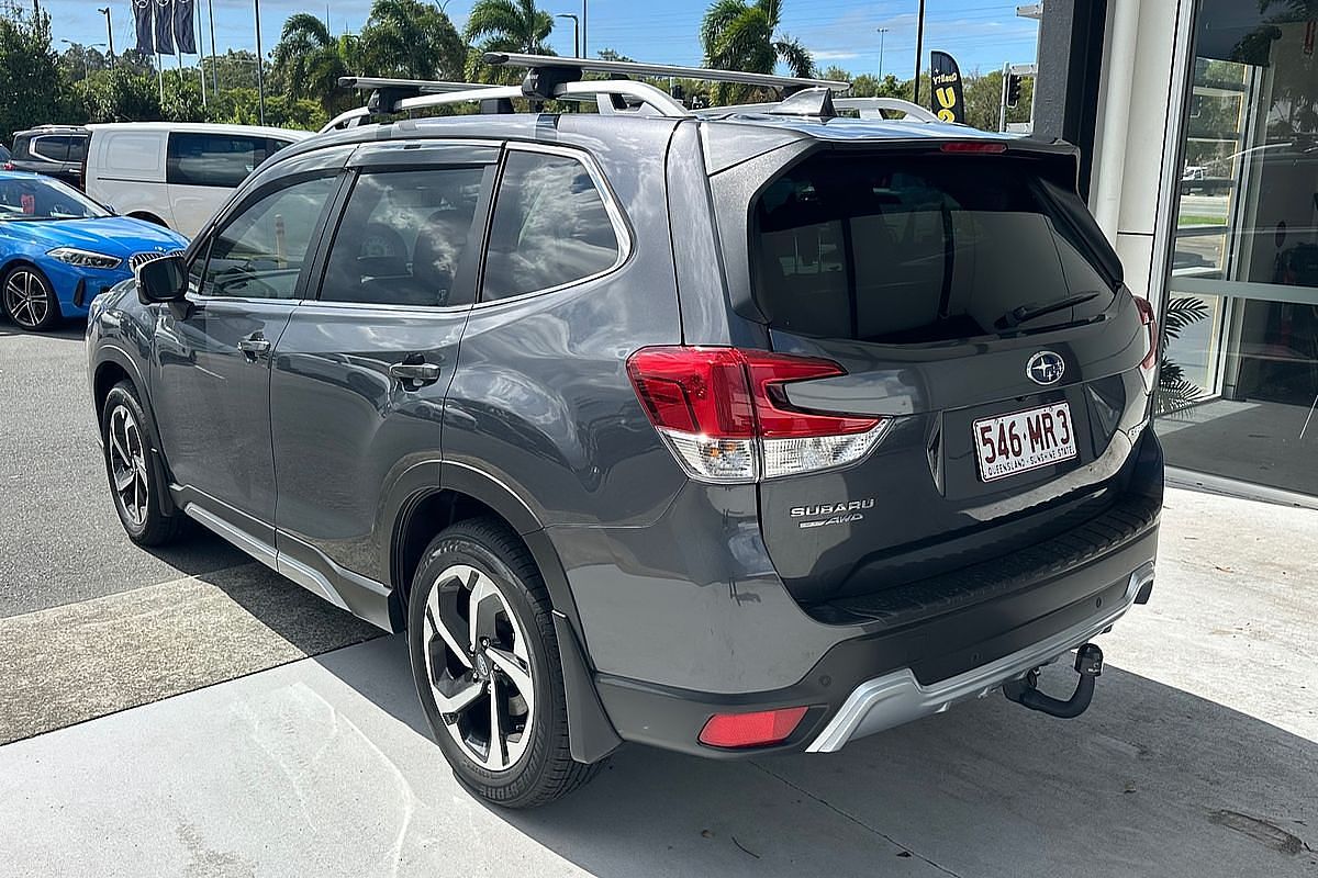 2022 Subaru Forester 2.5i-S S5