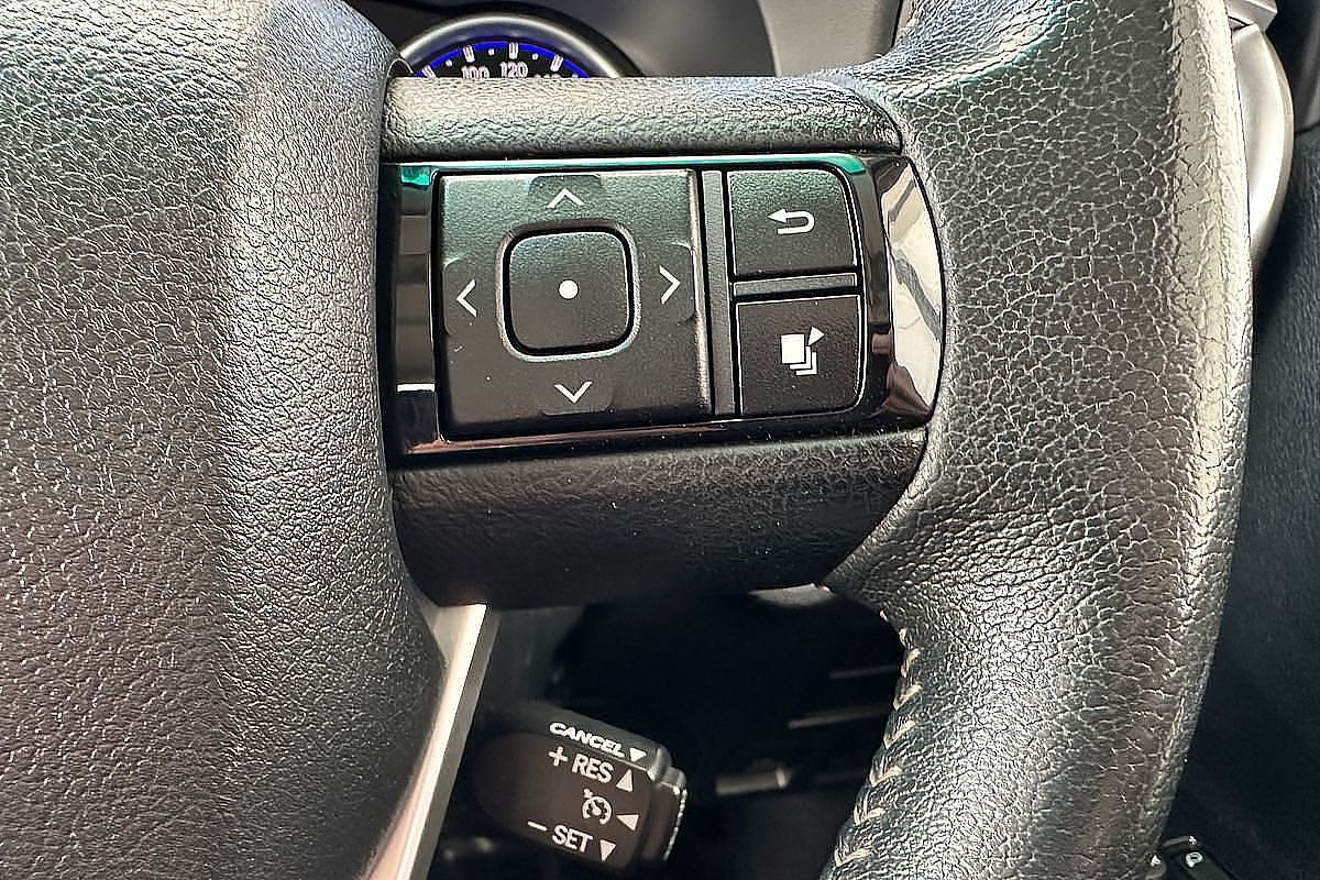 2017 Toyota Hilux SR5 GUN126R 4X4