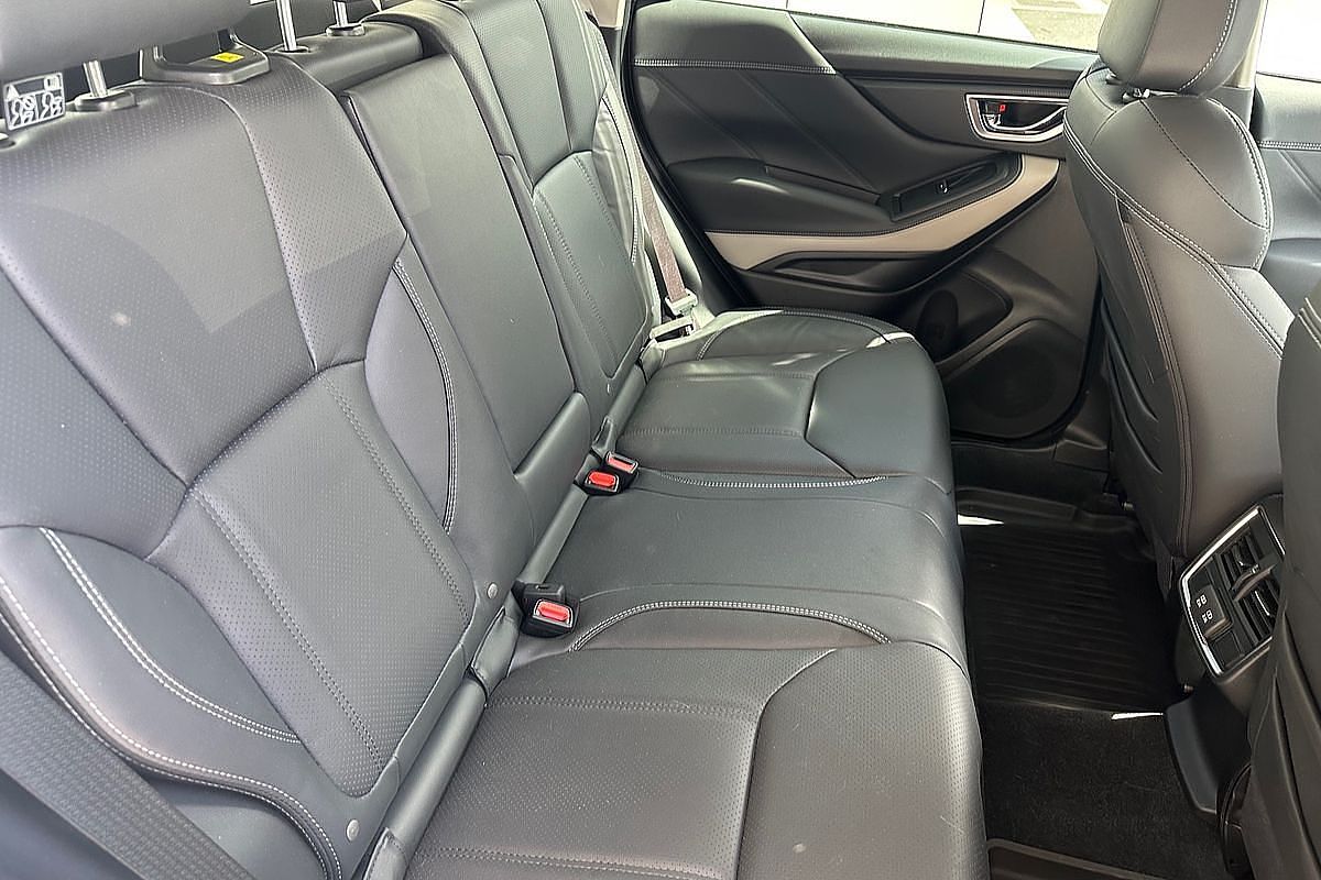 2022 Subaru Forester 2.5i-S S5