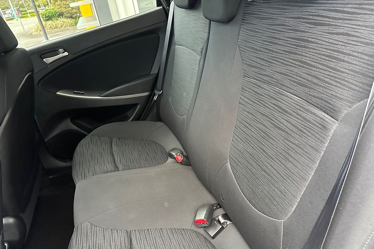2015 Hyundai Accent Active RB2