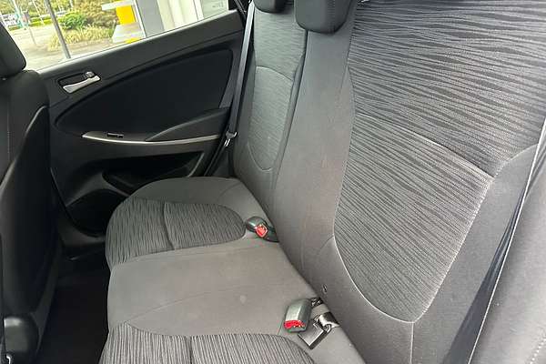 2015 Hyundai Accent Active RB2