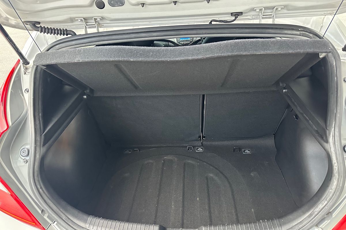 2015 Hyundai Accent Active RB2