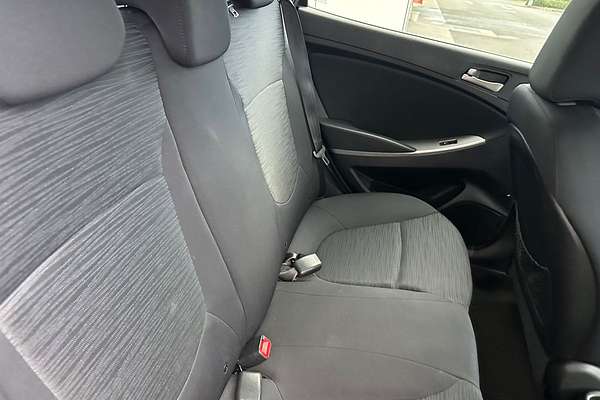2015 Hyundai Accent Active RB2