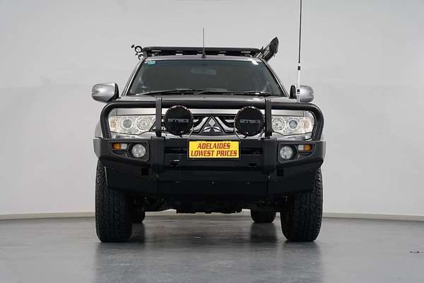 2013 Mitsubishi Challenger PB