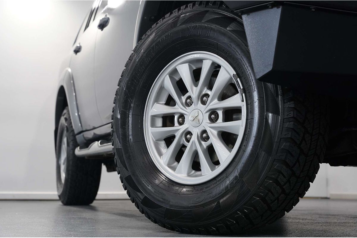 2013 Mitsubishi Challenger PB