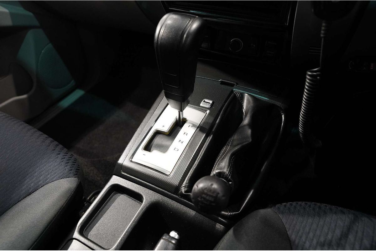 2013 Mitsubishi Challenger PB