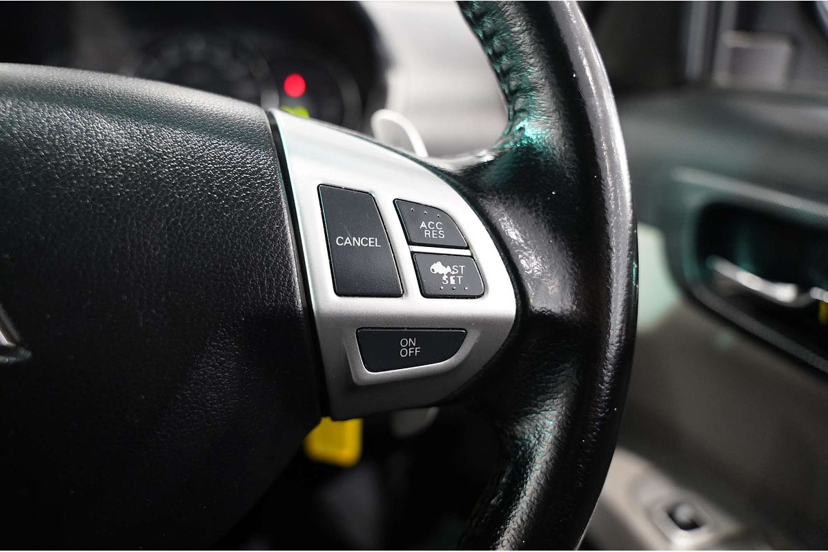 2013 Mitsubishi Challenger PB