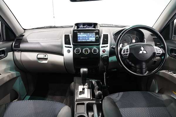 2013 Mitsubishi Challenger PB