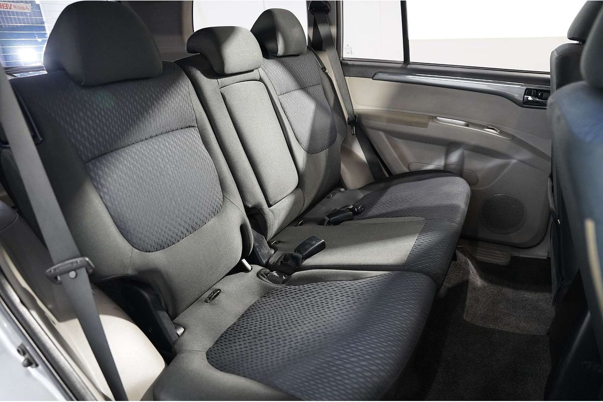 2013 Mitsubishi Challenger PB