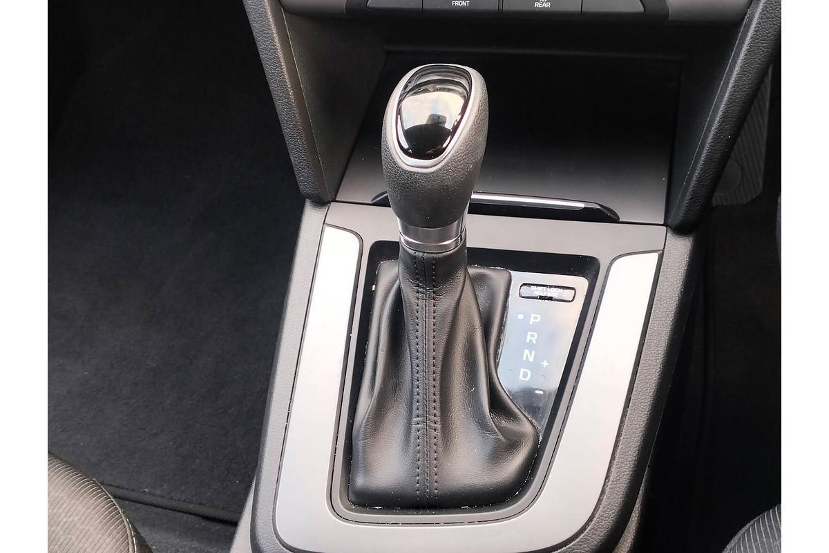 2018 Hyundai Elantra Active AD