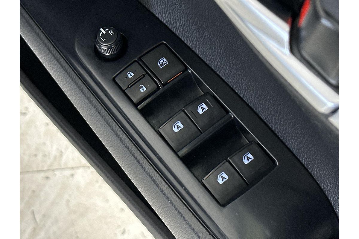 2018 Toyota Camry Ascent ASV70R